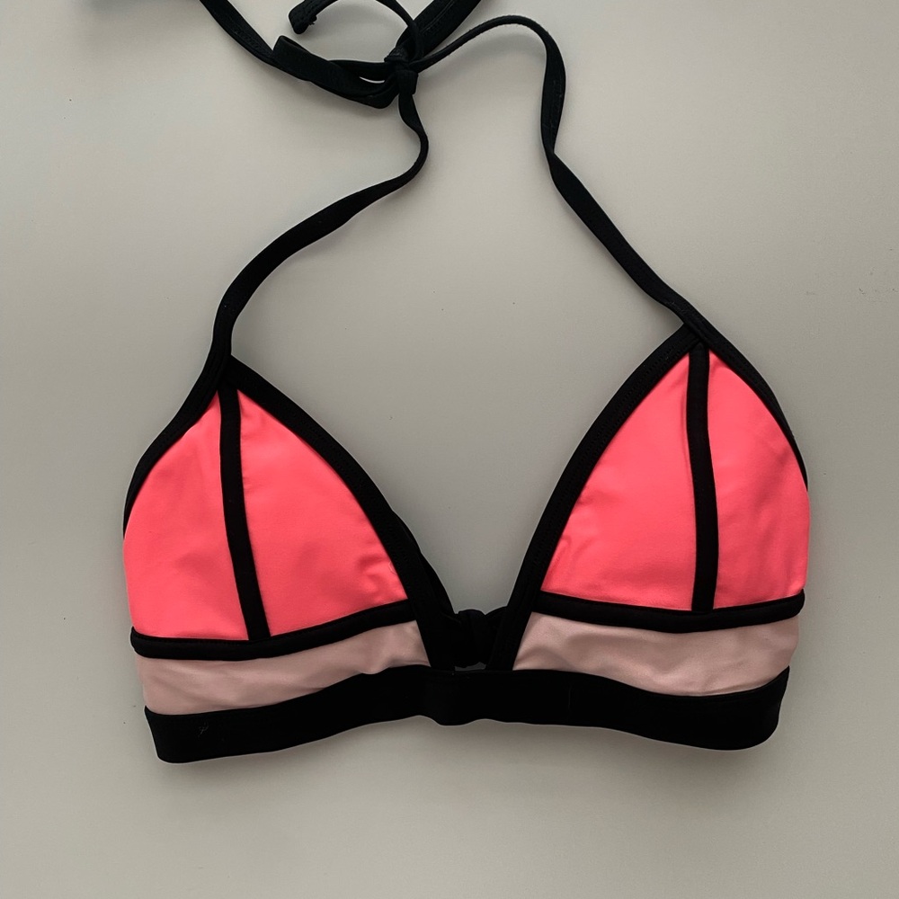 Xhilaration Pink and Black Top